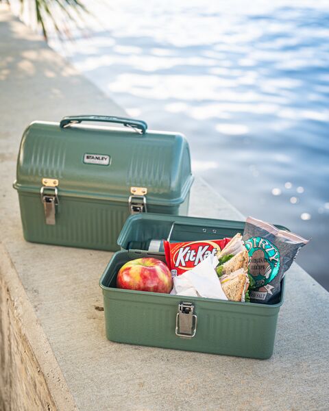 Stanley classic-lunchbox-5-5-qt